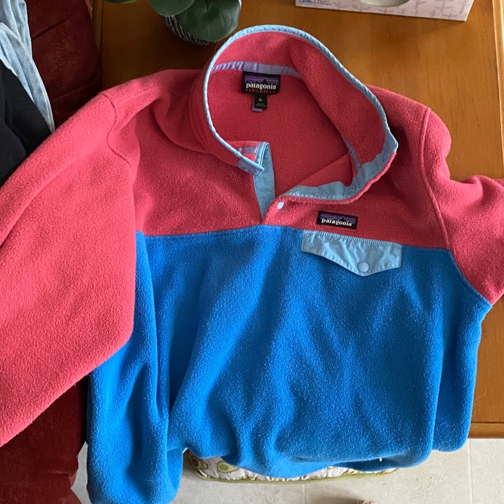 Patagonia Women’s Pullover Sweatshirt
